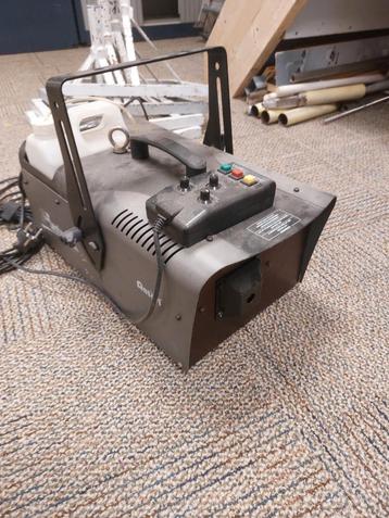 Dunton Z1200 Series II Rookmachine beschikbaar voor biedingen