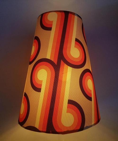 Handgemaakte Retro Lampenkap jaren 70 Stijl, Huis en Inrichting, Lampen | Lampenkappen, Nieuw, 25 tot 50 cm, Overige vormen, Crème