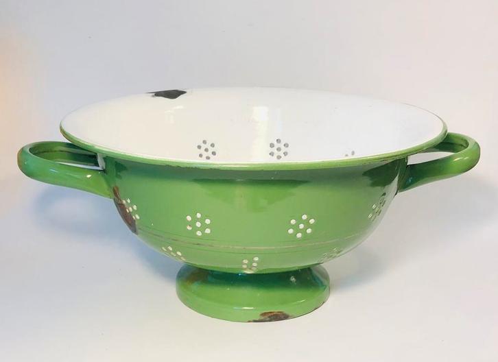 Nostalgisch groen vergiet, emaille, Antiek en Kunst, Antiek | Keukenbenodigdheden, Ophalen of Verzenden