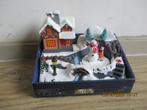 Kerst tafereeltje, met draaiende  sneeuwpop op de vijver, Diversen, Kerst, Ophalen of Verzenden