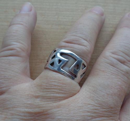 zilveren open bewerkte ring [113], Sieraden, Tassen en Uiterlijk, Ringen, Zo goed als nieuw, Dame of Heer, 18 tot 19, Zilver, Zilver