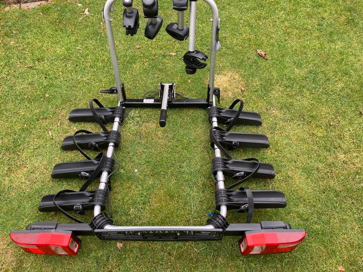 Uebler F42 fietsendrager / fietsdrager kantel- & opvouwbaar!, Auto diversen, Fietsendragers, Zo goed als nieuw, Trekhaakdrager