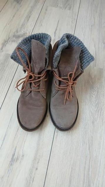 Nette schoenen, maat 41, hoog of laag te dragen beschikbaar voor biedingen