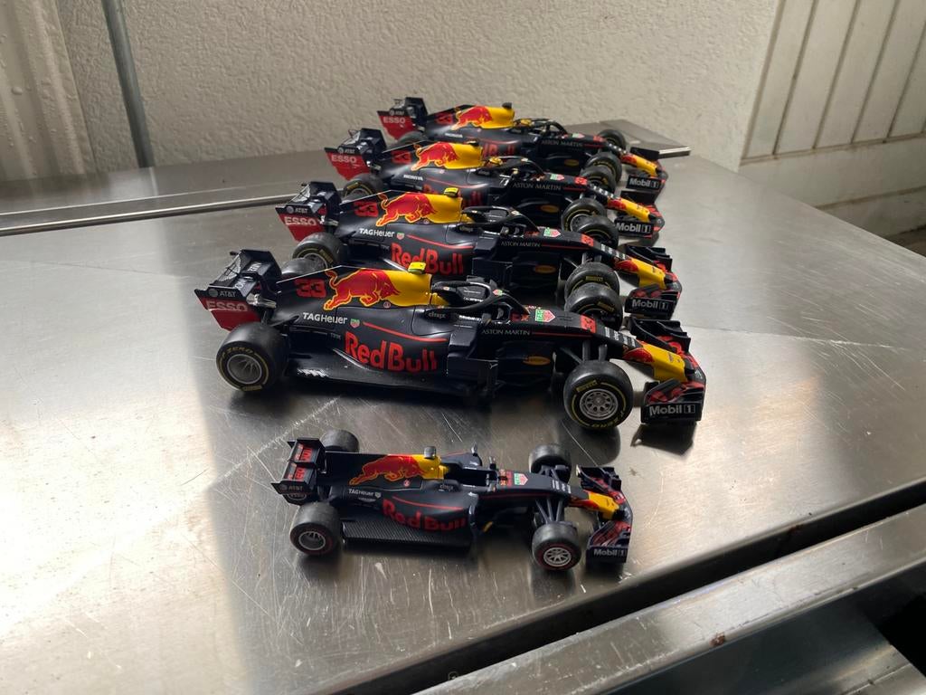 Red bull formule 1, Ophalen of Verzenden, Zo goed als nieuw