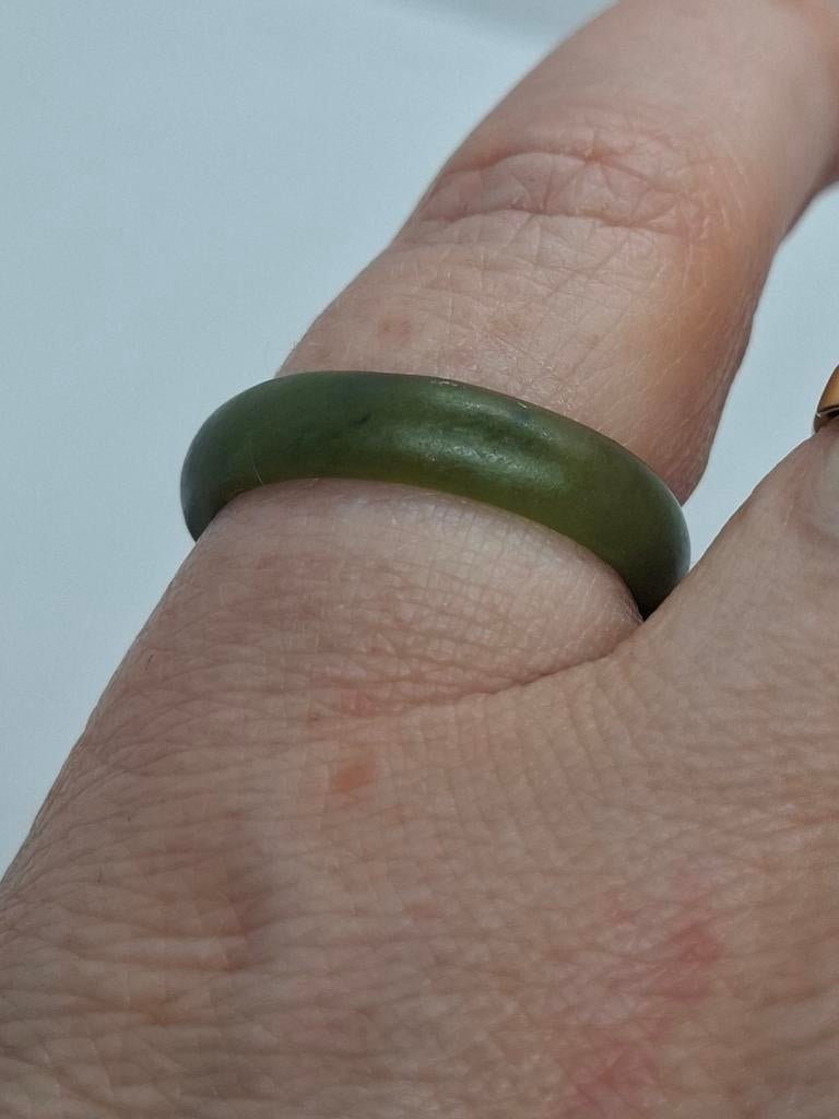 Mooie Jade Ring - Maat 57, Sieraden, Tassen en Uiterlijk, Ringen, Ophalen of Verzenden, Dame of Heer, Groen, Overige materialen