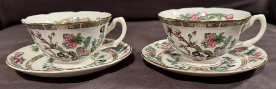 2 koppen en schotels van Royal Grafton - patroon Indian Tree, Antiek en Kunst, Ophalen of Verzenden