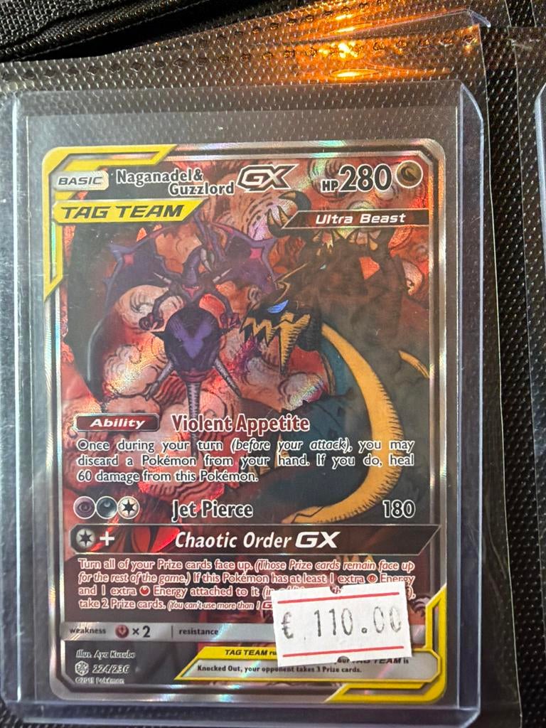 Naganadel & Guzzlord GX TAG TEAM Pokémon Kaart, Ophalen of Verzenden, Zo goed als nieuw