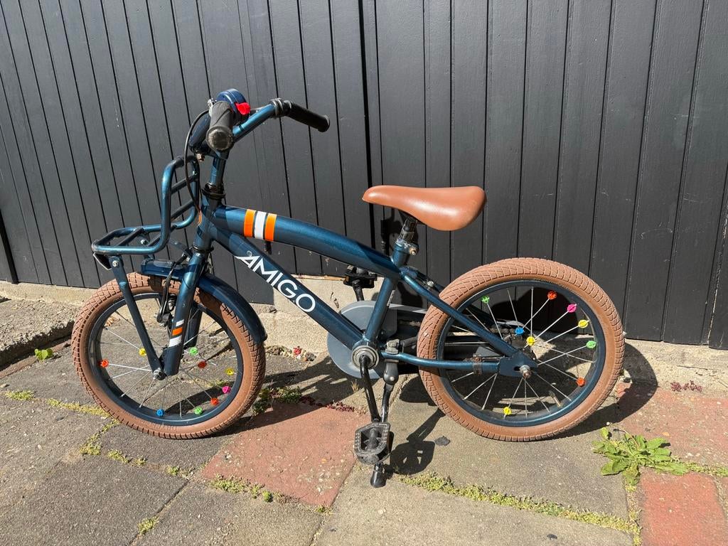 Amigo Kinderfiets 16 inch - Blauw met bruine banden, Fietsen en Brommers, Fietsen | Kinderfietsjes, Ophalen, Gebruikt, Terugtraprem