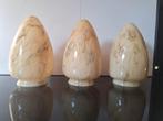 Set van 3 Art Deco stijl lampenkappen, gemarmerd glas, Ophalen, Gebruikt, Bruin, Overige vormen