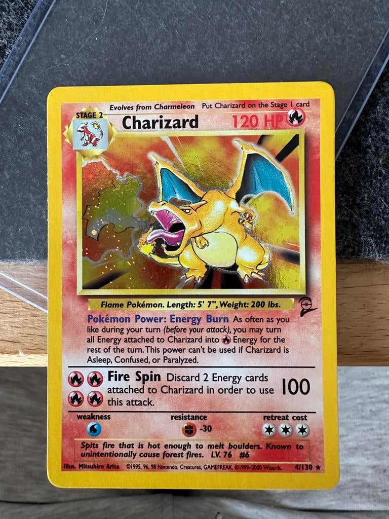 Charizard Holo 1999 base set 2, Ophalen of Verzenden, Zo goed als nieuw