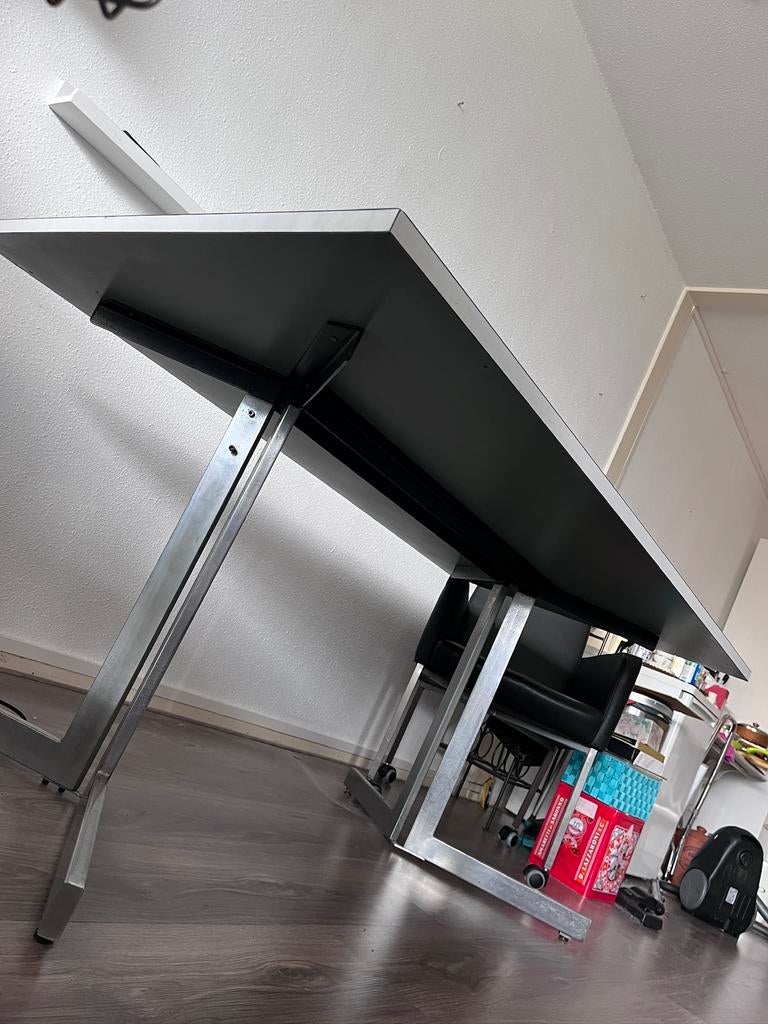Eettafel vermoedelijk Gispen, Overige materialen, Gebruikt, 150 tot 200 cm, Rechthoekig