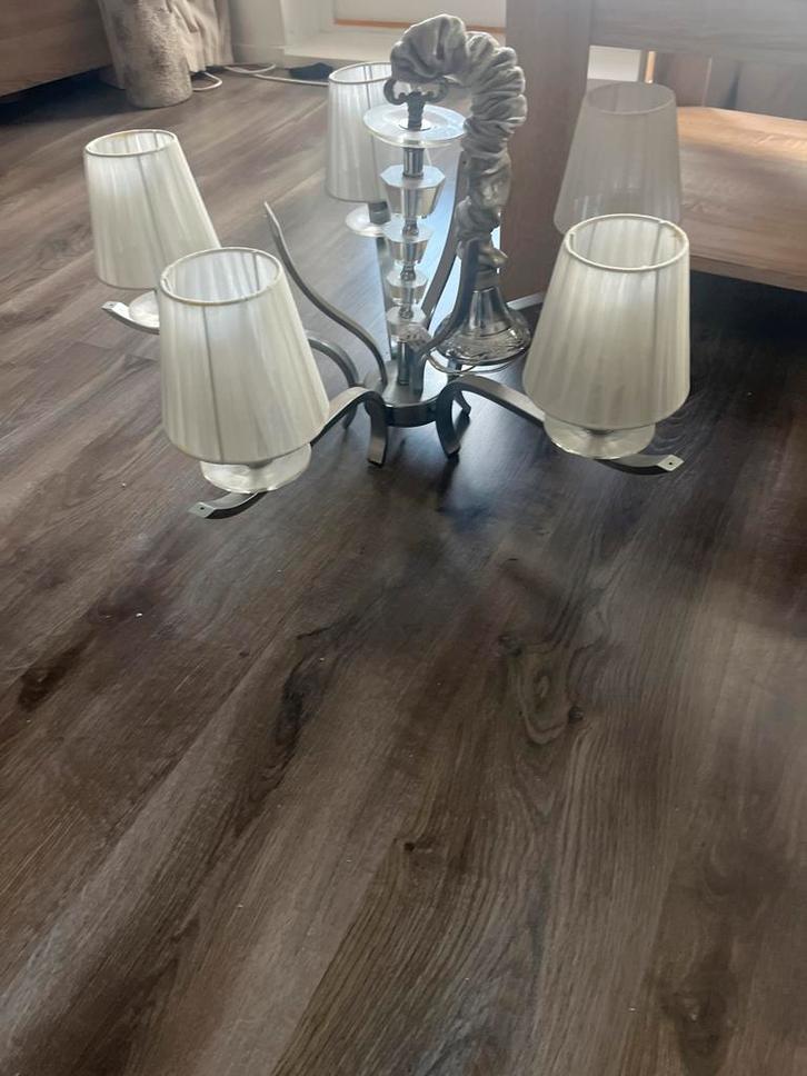 Moderne Kroonluchter met 5 Lichtpunten en Stoffen Kappen, Huis en Inrichting, Lampen | Kroonluchters, Gebruikt, Metaal, Ophalen of Verzenden