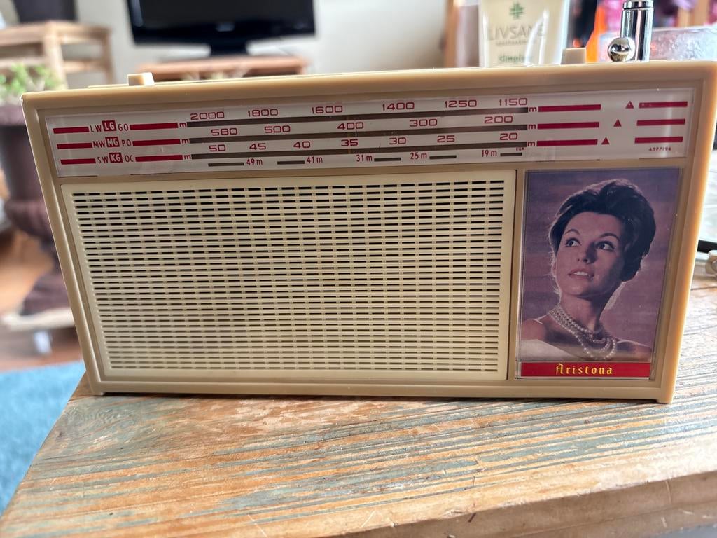 Aristona radio, Ophalen of Verzenden, Gebruikt, Radio