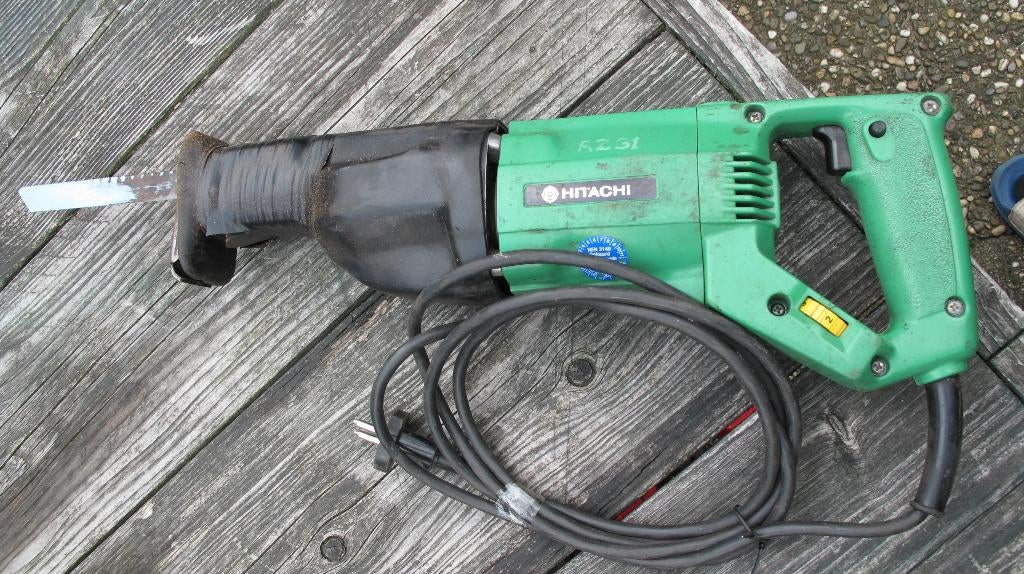 Hitachi Reciprizaag, Ophalen of Verzenden, Gebruikt, 1200 watt of meer, 30 tot 70 mm