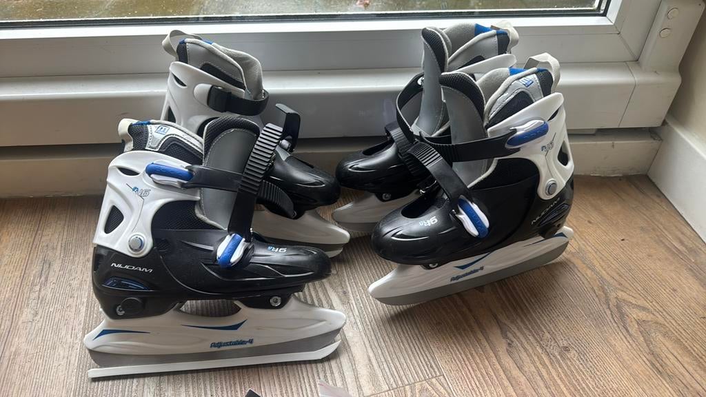 2 paar verstelbare ijshockeyschaatsen Nijdam (34-37), Ophalen of Verzenden, Zo goed als nieuw, IJshockeyschaatsen, Nijdam