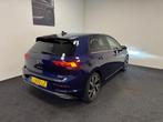Volkswagen Golf 1.5 eTSI Style Automaat // Sfeer // Alcantar, 4 cilinders, 150 pk, Blauw, Alcantara