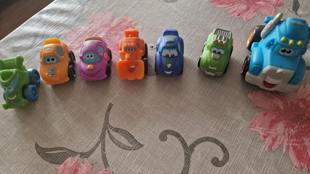 Tonka auto's van kunststof, ze zijn mooi en klein., Ophalen of Verzenden, Zo goed als nieuw, Beeldje of Figuurtje