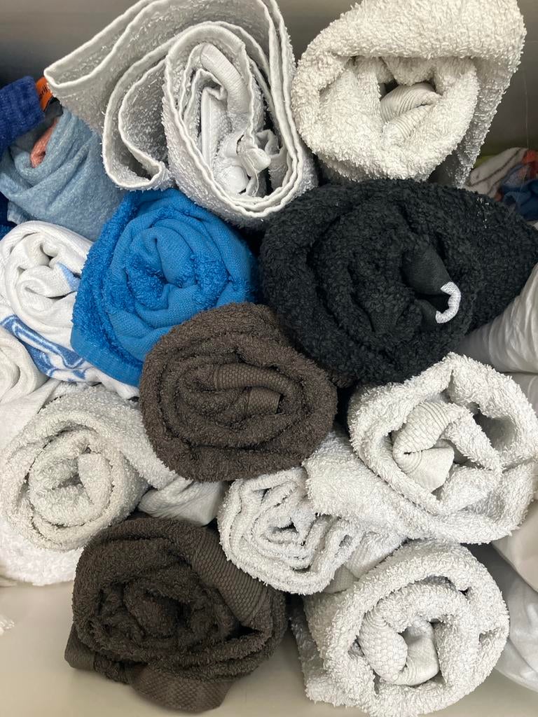 Gratis handdoeken (diverse kleuren en maten), Ophalen, Gebruikt, Overige kleuren, Handdoek