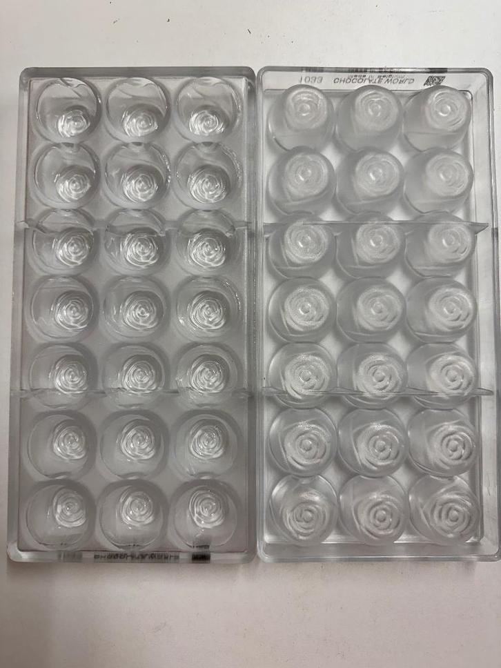 Chocolate World chocoladevormen Flora, Hobby en Vrije tijd, Taarten en Cupcakes maken, Gebruikt, Overige typen, Taarten, Ophalen