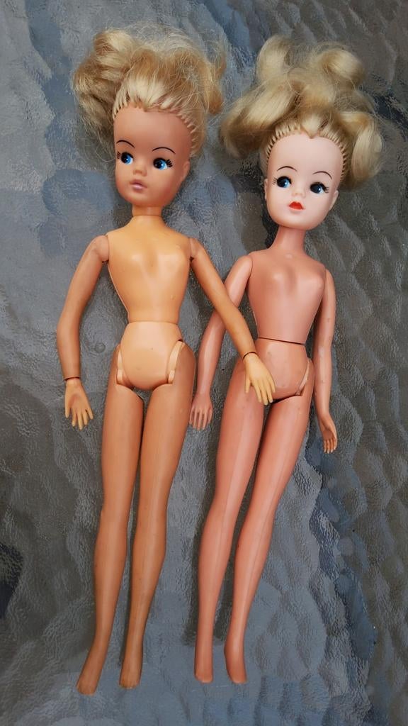 Vintage Barbie Sindy ballerina met blonde haren, Ophalen of Verzenden, Gebruikt, Fashion Doll