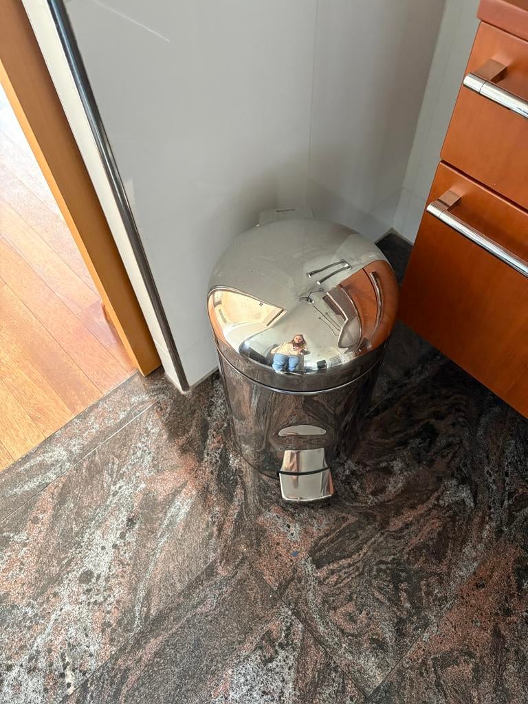 Pedaalemmer badkamer chroom, Ophalen, Gebruikt, Minder dan 50 cm