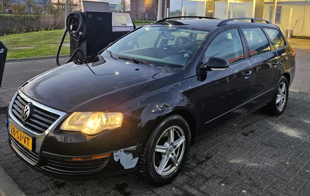 Volkswagen Passat 1.6 FSI - APK: 19-03-2027, Zwart, 4 cilinders, Zwart, Origineel Nederlands