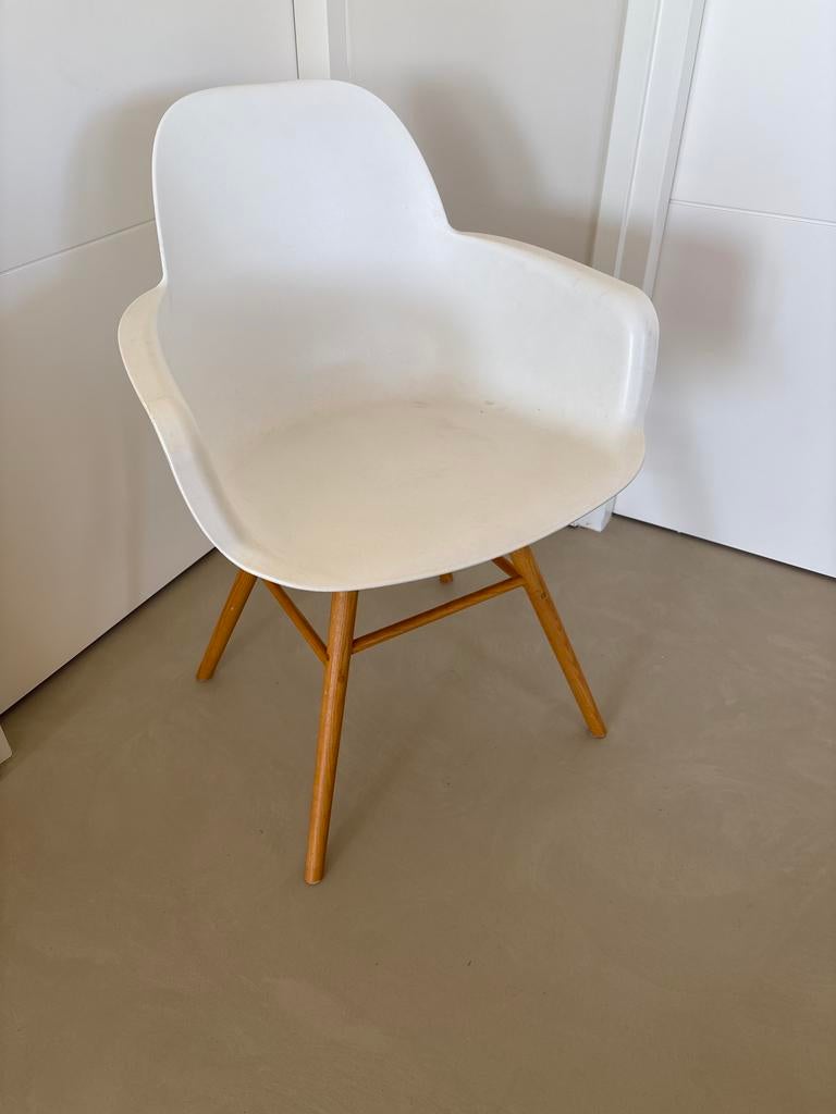 Zuiver eettafel stoel wit - Gebruikt, Huis en Inrichting, Ophalen, Kunststof, Gebruikt, Wit
