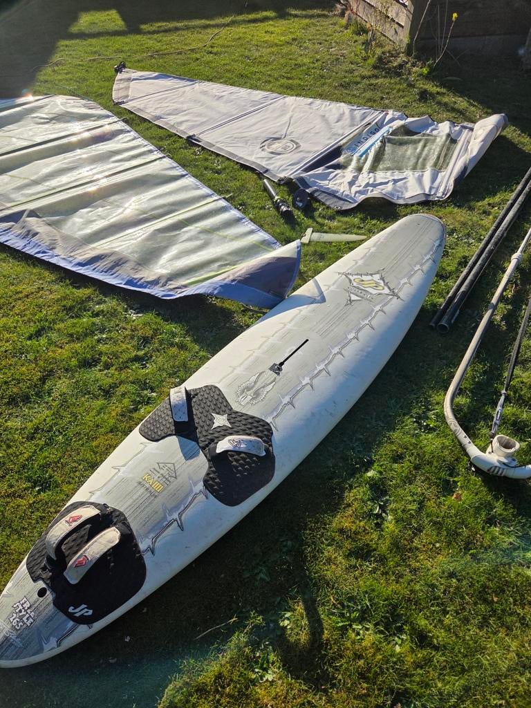 Complete surfplank set met 2 zeilen, Watersport en Boten, Windsurfen, Ophalen, 250 tot 300 cm, Met vin(nen), Complete set