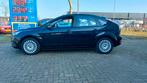 NAP!!! Ford Focus 1.6 101 PK 5D 2009 Zwart, 1596 cc, 4 cilinders, Handgeschakeld, Grijs