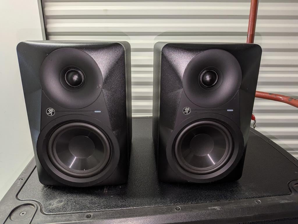 Studio monitor

Mackie MR524 actieve studiomonitor, Overige merken, Ophalen of Verzenden, Zo goed als nieuw, 120 watt of meer