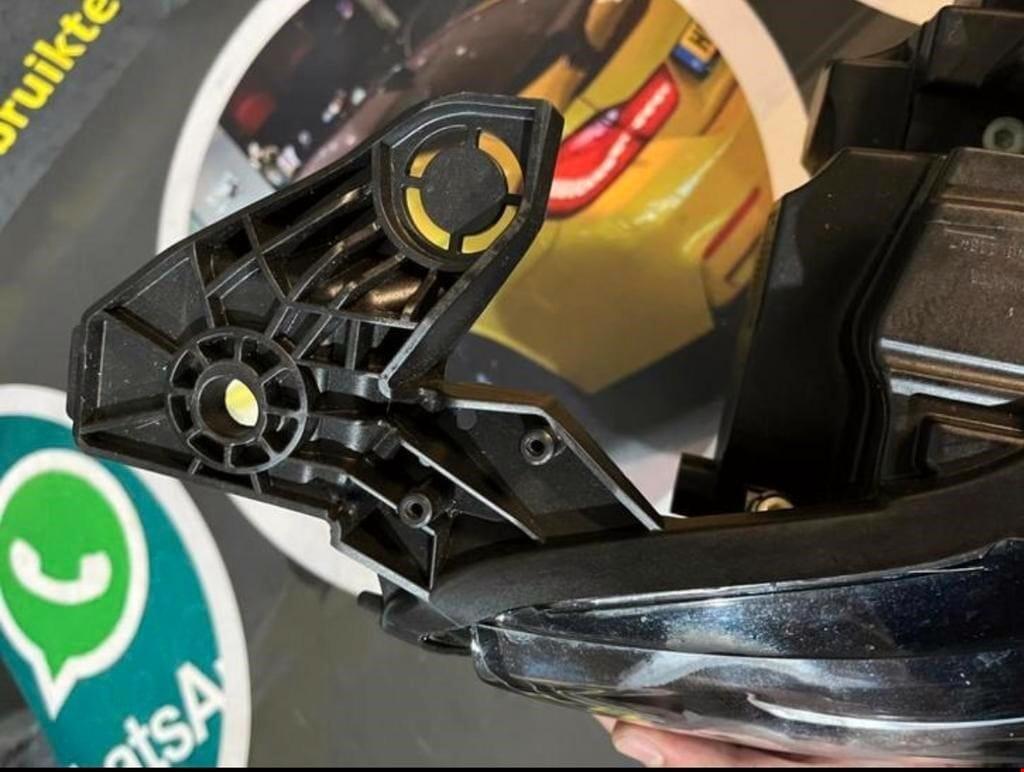 Opel Corsa F nieuw model koplamp LED rechts kompleet, Info@fabrikant.eu, Fabrikantstraat 1
1000 AA  Amsterdam, NL, Opel, Ophalen of Verzenden