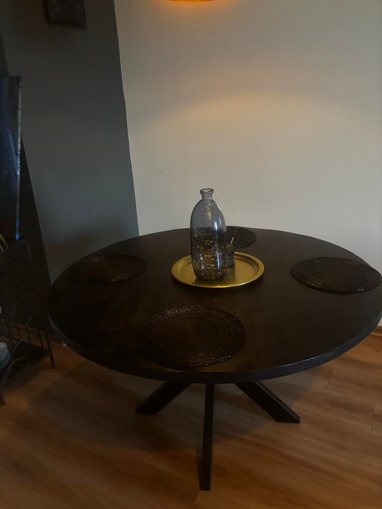 Ronde eettafel, donker hout, Huis en Inrichting, Tafels | Eettafels, Ophalen, 100 tot 150 cm, Rond, Zo goed als nieuw