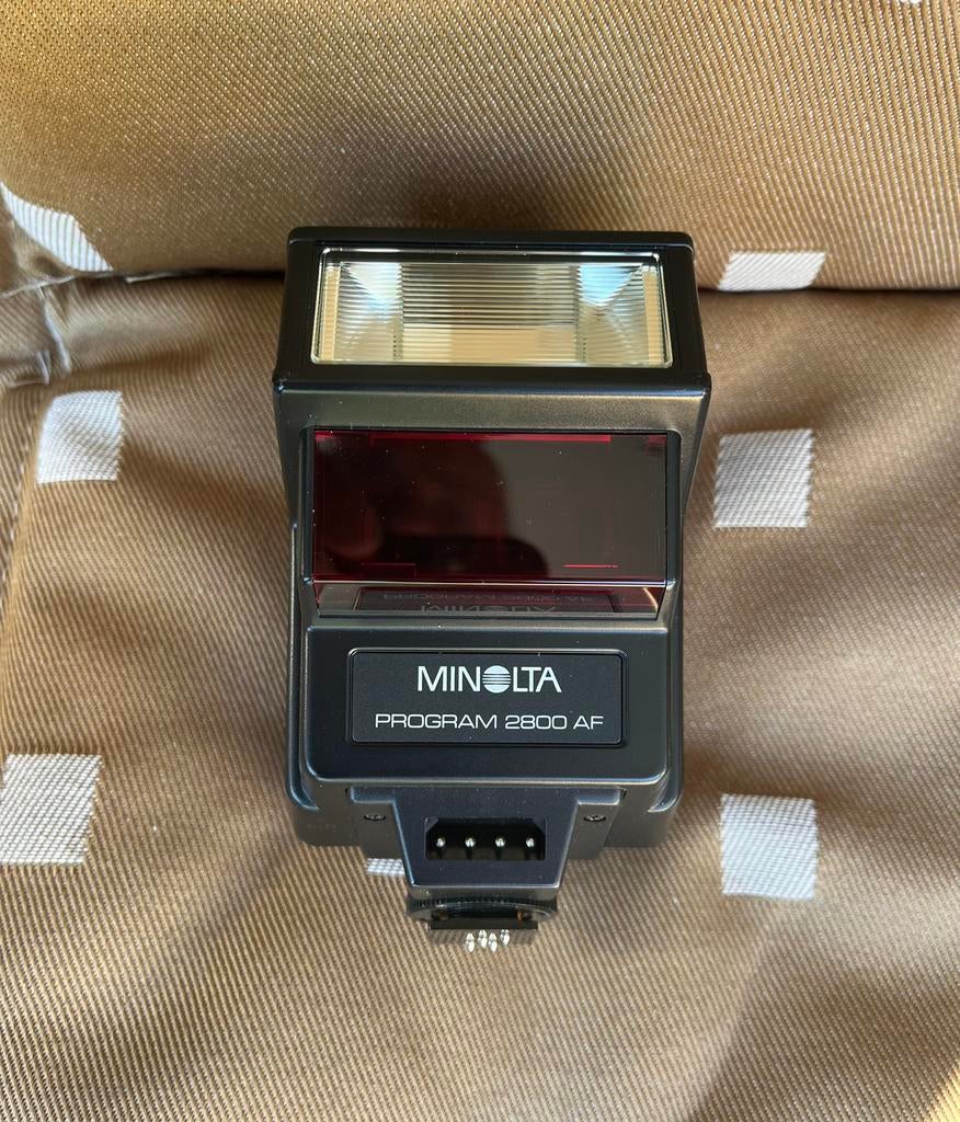 Goede Minolta Flitser 2800AF + Defecte body Minolta 7000, Ophalen of Verzenden, Zo goed als nieuw, Overige merken
