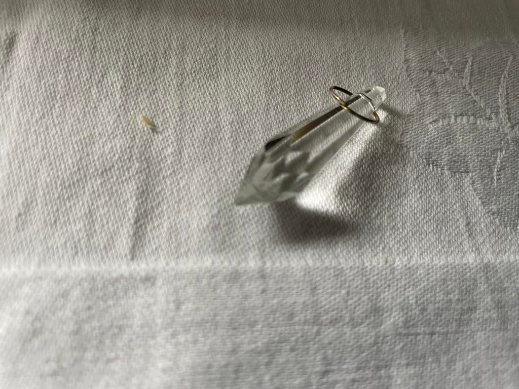 Kristal pegel hangers, Verzenden