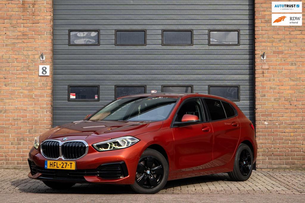 BMW 1-serie 118i High Executive Pano automaat Sfeer / Virtua, 136 pk, Gebruikt, Overige kleuren, Leder