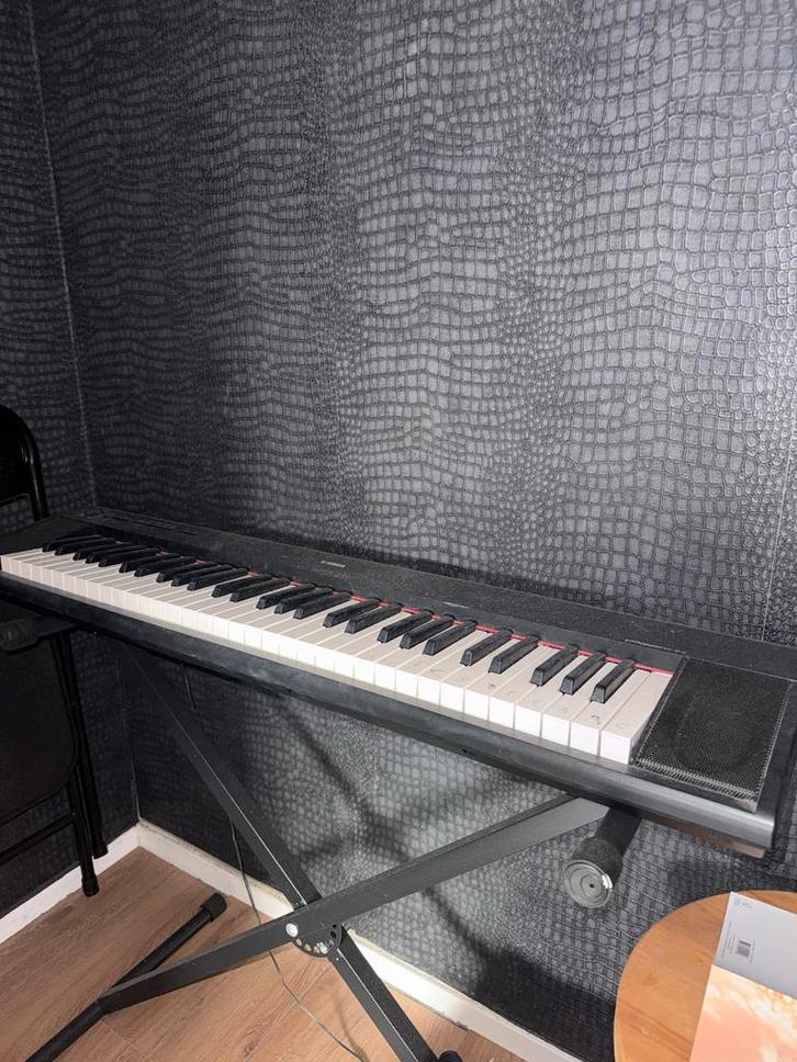 Yamaha Keyboard piagerro, Muziek en Instrumenten, Keyboards, Zo goed als nieuw, 61 toetsen, Yamaha, Ophalen