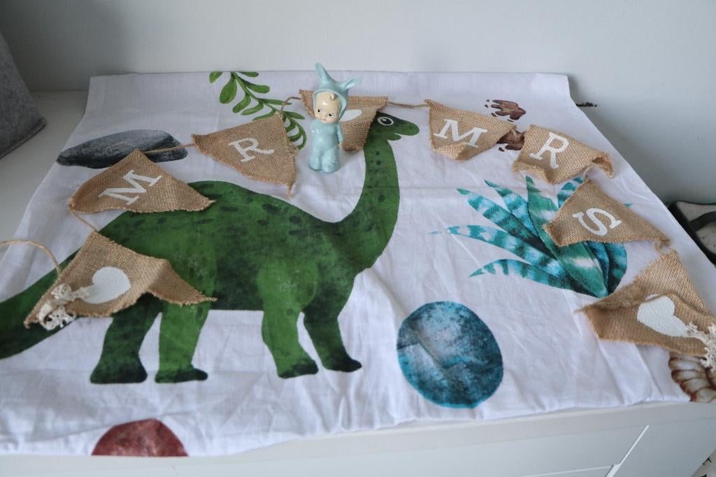 Jutten mr & mrs + ringkussen huwelijk, Ophalen, Zo goed als nieuw, Versiering, Geboorte of Huwelijk