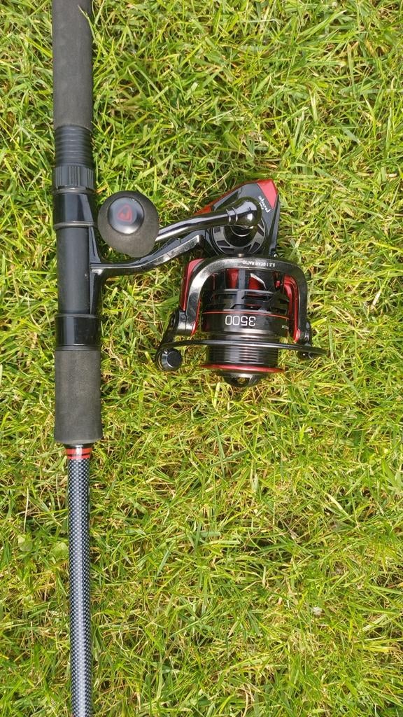 1 fox rage spin en 1 fox explorer 8ft 10ft, Ophalen, Zo goed als nieuw