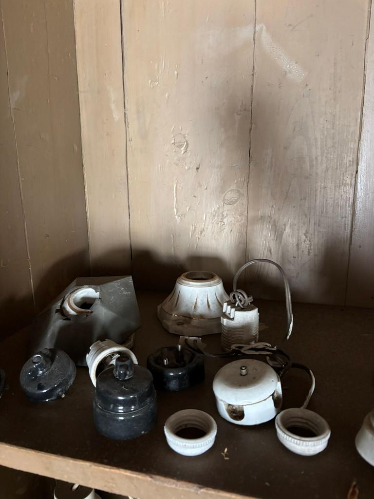 Vintage Bakelieten Schakelmateriaal - Diverse Onderdelen, Ophalen