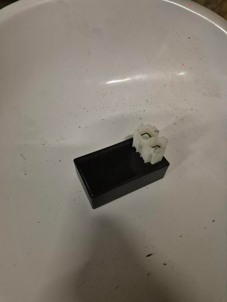 Cdi met afstandbediening 25 kmpu tot onbegrensd gy6 50 cc, Fietsen en Brommers, Brommeronderdelen | Scooters, Ophalen of Verzenden