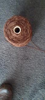 Grote breimachine garen kone, bruin chenilla, Ophalen of Verzenden, Breien of Haken, Wol of Garen