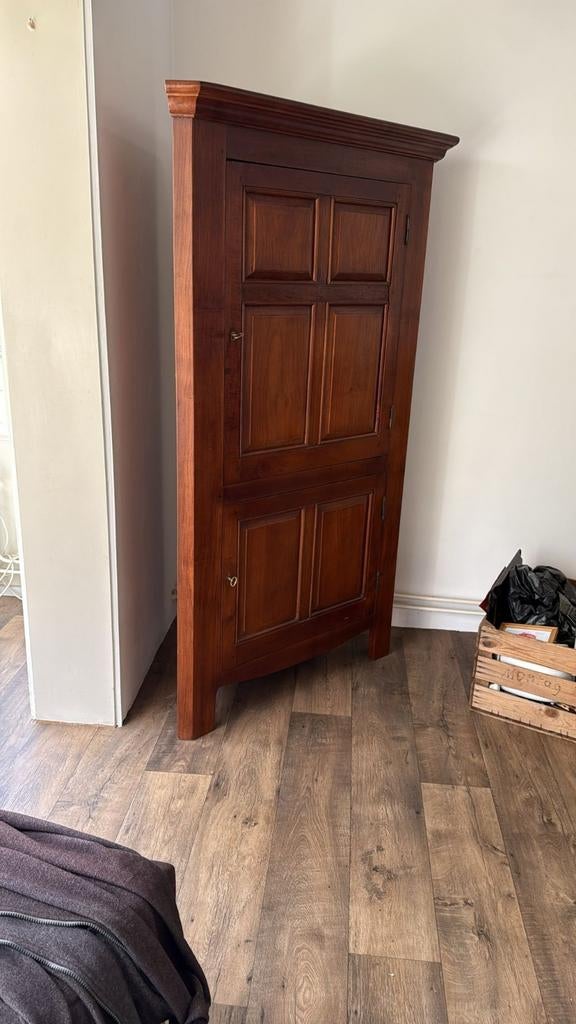 Antieke rustieke houten hoek kast, VÓÓR DINSDAG OPHALEN!, Ophalen