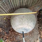 Gratis Waterornament bol van steen incl waterbak en rooster, Ophalen, Gebruikt, Beton, Waterornament