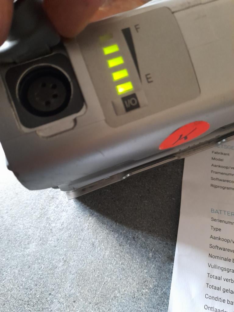 Rx plus accu met rapport, Ophalen, J, Sparta, Zo goed als nieuw