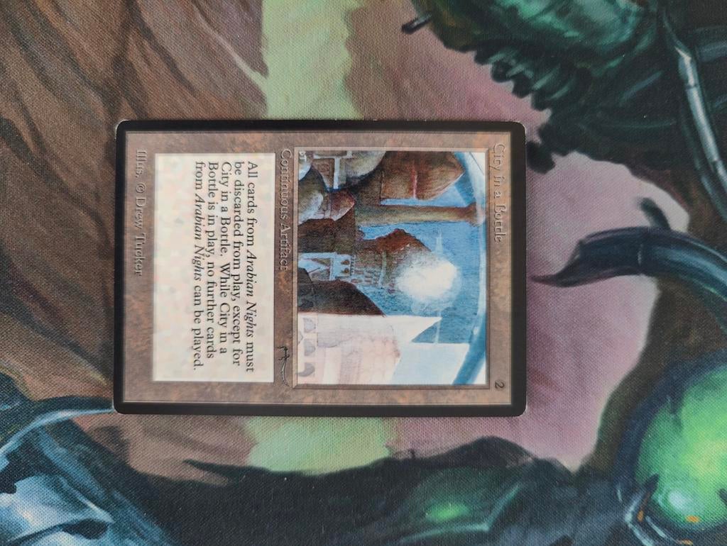 Magic the gathering - city in a bottle Arabian nights, Hobby en Vrije tijd, Verzamelkaartspellen | Magic the Gathering, Ophalen of Verzenden