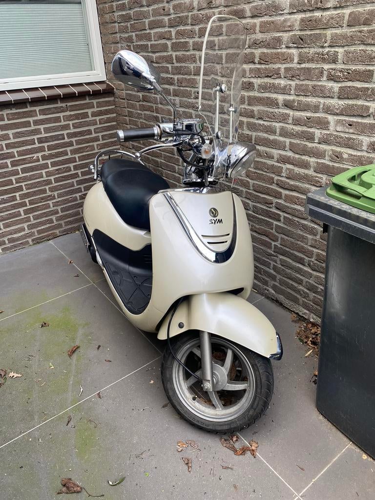 Sym allo ideal, 45km/sped 17000km, Fietsen en Brommers, Scooters | SYM, Ophalen, Zo goed als nieuw, Benzine, Allo