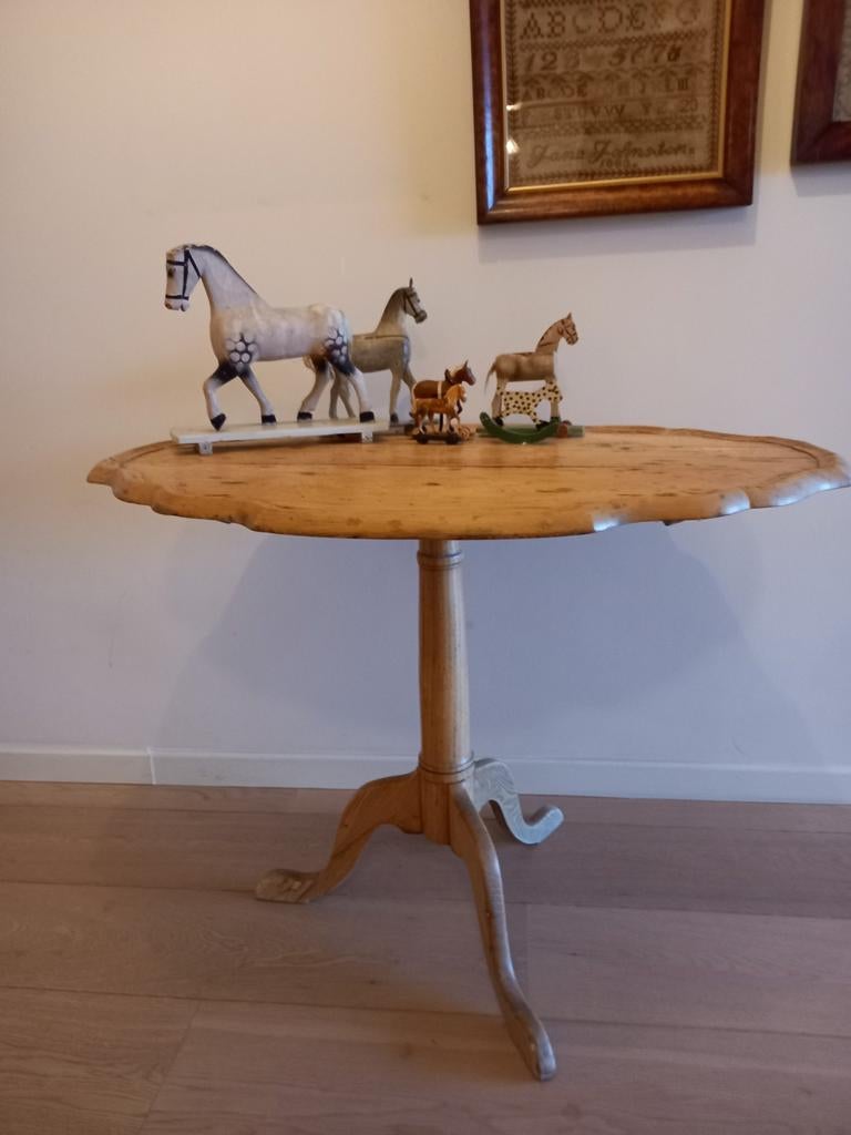 Oude grenen tafeltje, Antiek en Kunst, Ophalen