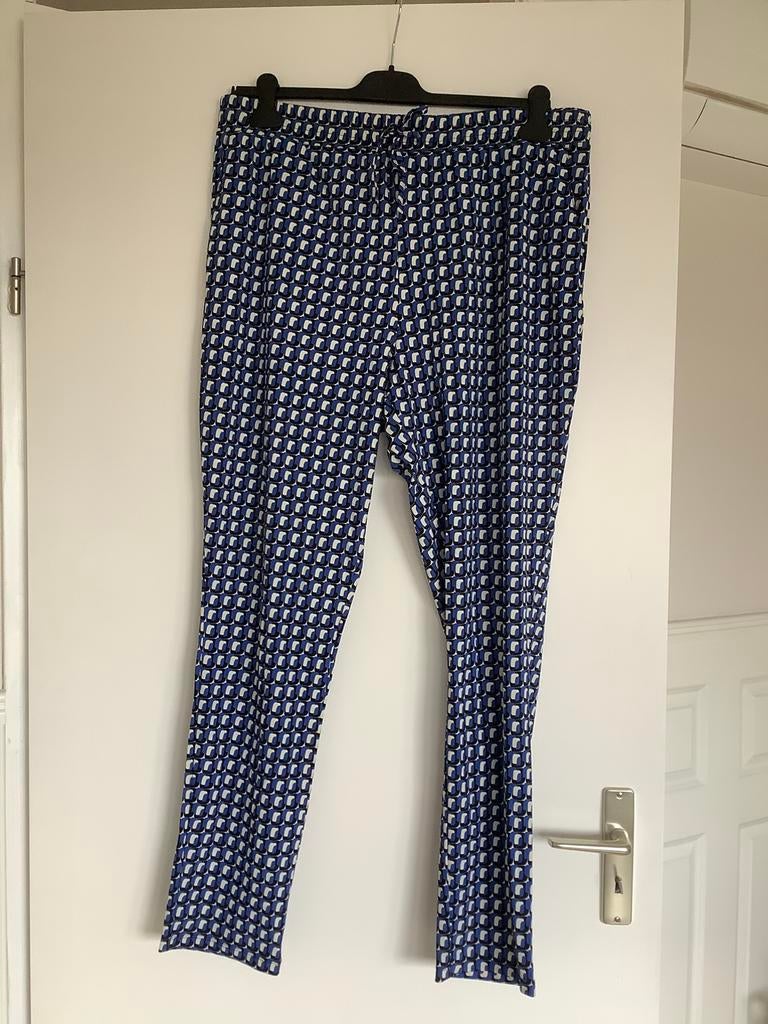 Leuke broek maat XXL/46, Kleding | Dames, Grote Maten, Ophalen of Verzenden, Zo goed als nieuw, Blauw, Broek of Spijkerbroek