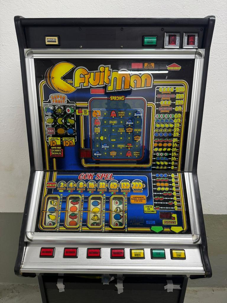 40 gokautomaten te koop, Euro, Ophalen, Gebruikt, Met sleutels