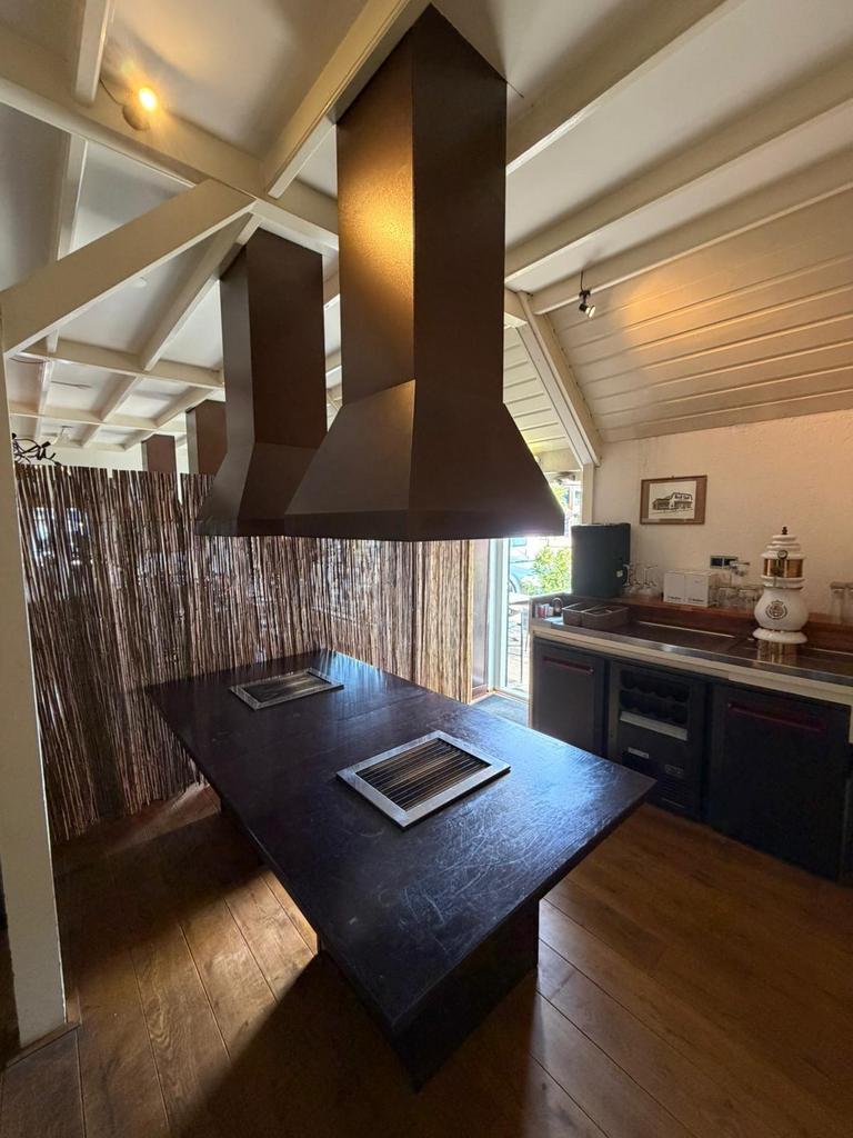 Indoor BBQ tafel met afzuigkap, Ophalen, Gebruikt, 50 tot 100 cm, 150 tot 200 cm